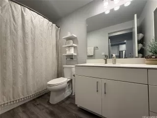 Photo #5: 202610424 Listing 