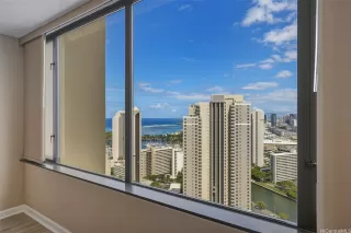 Photo #4: 202610425 Listing 