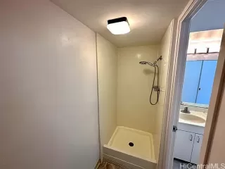 Photo #5: 202610434 Listing 