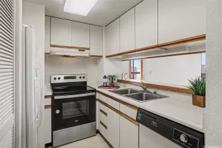 Photo #6: 202610441 Listing 