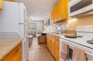 Photo #3: 202610478 Listing 