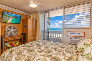 Photo #6: 202610478 Listing 