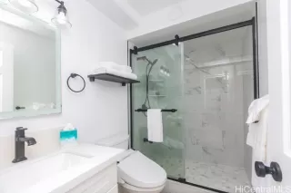 Photo #3: 202610504 Listing 