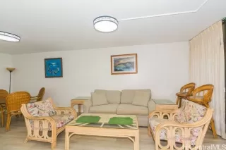 Photo #6: 202610504 Listing 