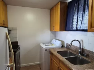 Photo #3: 202610506 Listing 