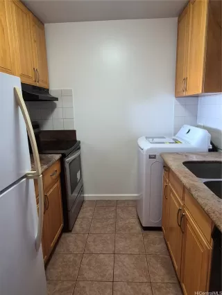 Photo #5: 202610506 Listing 