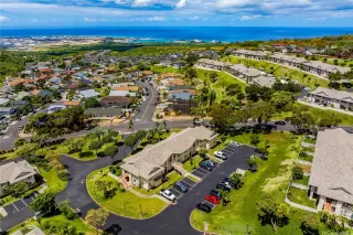 Photo #4: 202610527 Listing 