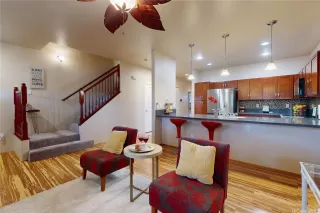 Photo #2: 202610531 Listing 