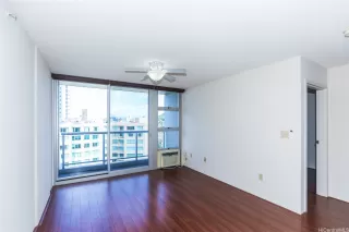 Photo #6: 202610533 Listing 