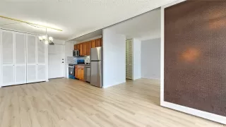 Photo #6: 202610556 Listing 