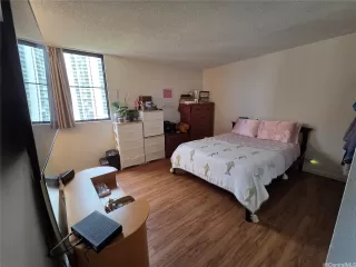 Photo #6: 202610566 Listing 