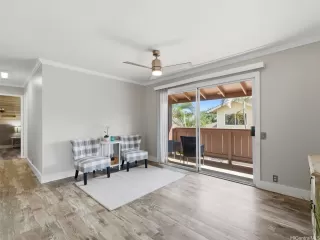 Photo #4: 202610593 Listing 