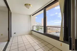 Photo #3: 202610598 Listing 