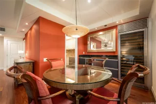 Photo #6: 202610613 Listing 