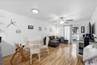 Photo #5: 202610614 Listing 