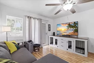 Photo #6: 202610614 Listing 