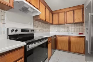Photo #4: 202610626 Listing 