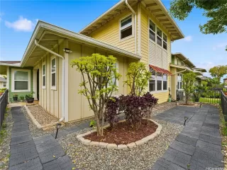 Photo #4: 202610630 Listing 