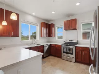 Photo #6: 202610630 Listing 
