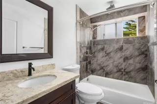 Photo #4: 202610632 Listing 