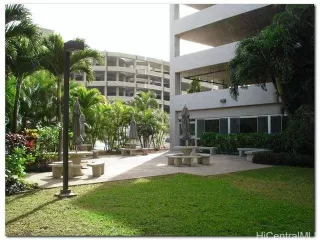 Photo #5: 202610638 Listing 