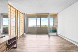 Photo #4: 202610645 Listing 