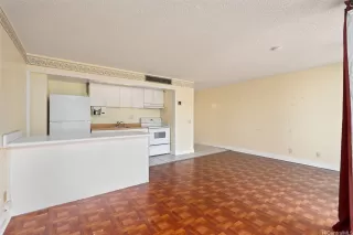 Photo #5: 202610674 Listing 