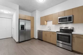 Photo #4: 202610698 Listing 