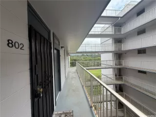 Photo #3: 202610743 Listing 