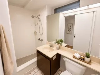 Photo #6: 202610753 Listing 