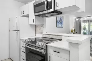 Photo #2: 202610767 Listing 