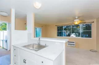 Photo #5: 202610797 Listing 
