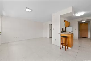 Photo #6: 202610798 Listing 