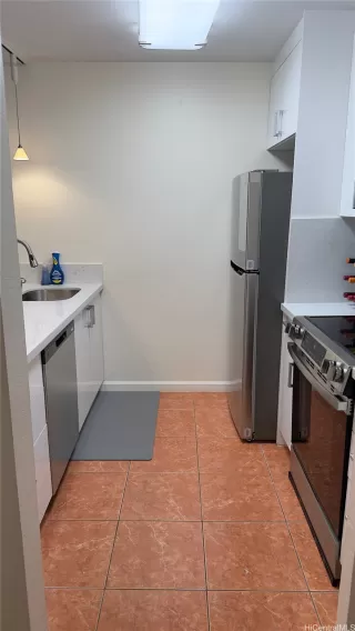 Photo #2: 202610800 Listing 