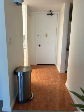 Photo #3: 202610800 Listing 