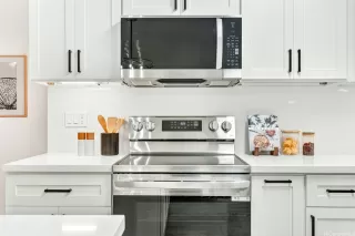 Photo #6: 202610809 Listing 