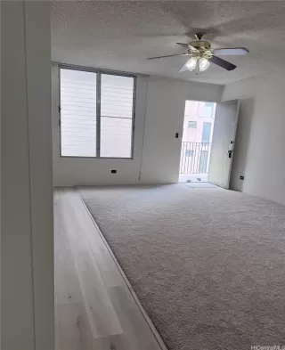 Photo #3: 202610830 Listing 