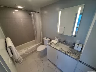 Photo #5: 202610852 Listing 
