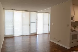 Photo #3: 202610855 Listing 