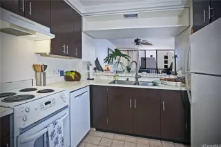 Photo #2: 202610869 Listing 