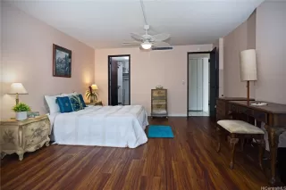 Photo #5: 202610869 Listing 