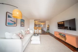 Photo #2: 202610889 Listing 