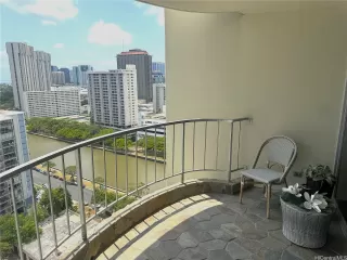 Photo #6: 202610893 Listing 