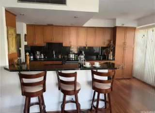 Photo #6: 202610902 Listing 