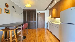 Photo #4: 202610923 Listing 
