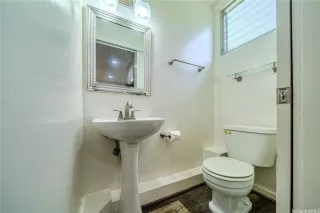 Photo #6: 202610937 Listing 