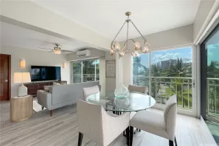 Photo #3: 202610972 Listing 