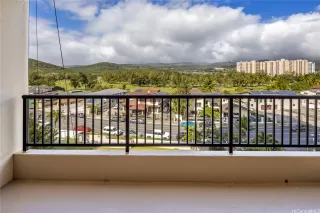 Photo #5: 202610973 Listing 