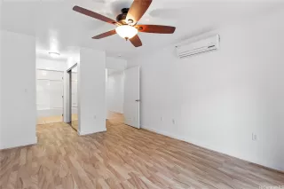 Photo #6: 202610974 Listing 