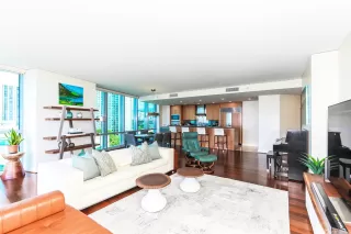 Photo #3: 202610979 Listing 